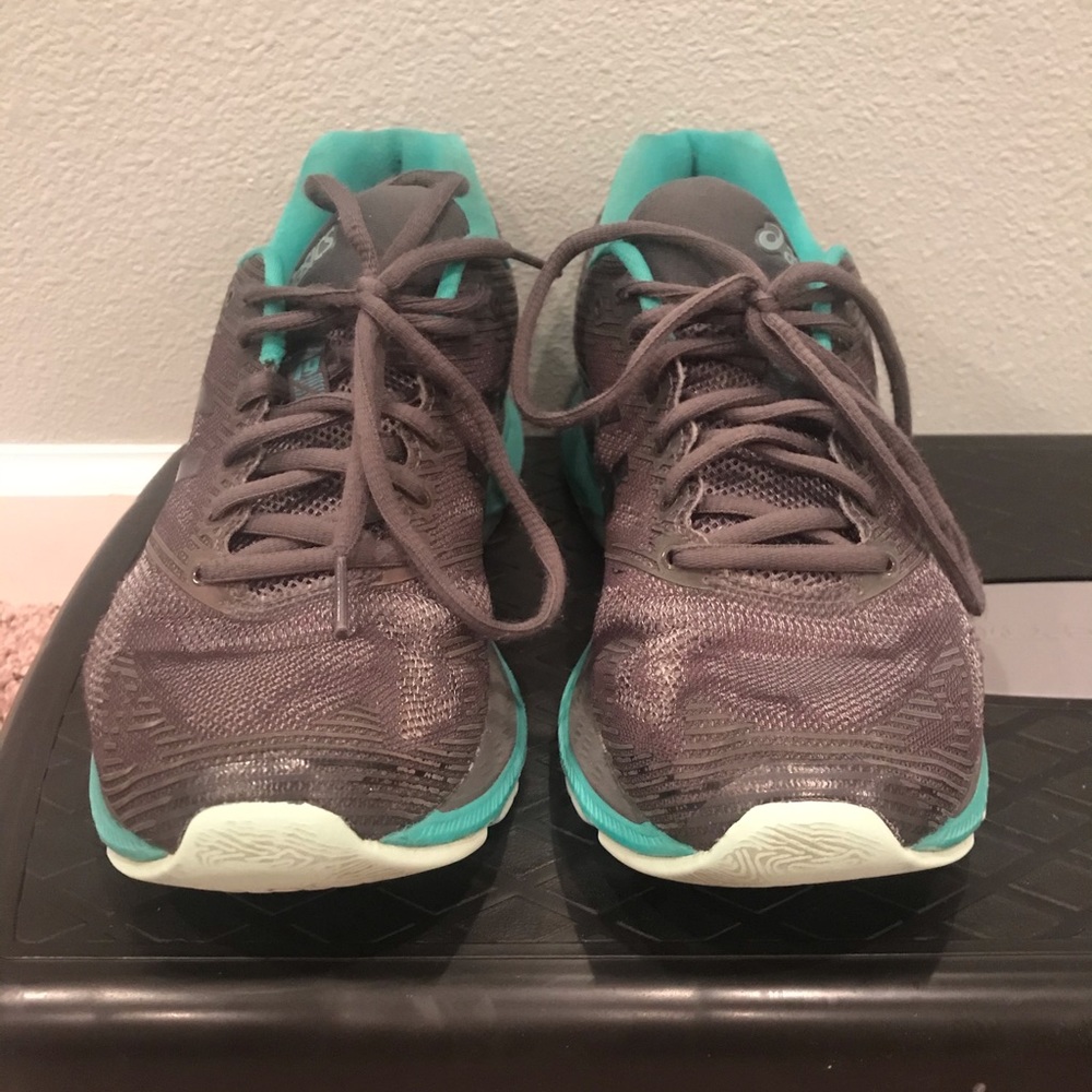 ASICS Running shoe